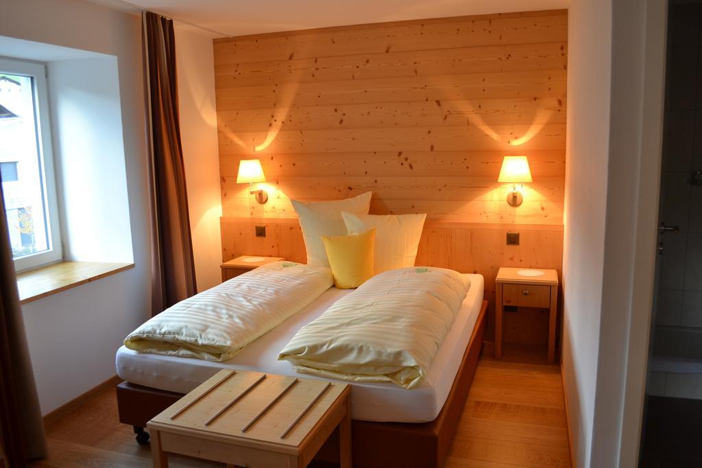 Hotel-Restaurant Bellevue Flims Chambre photo
