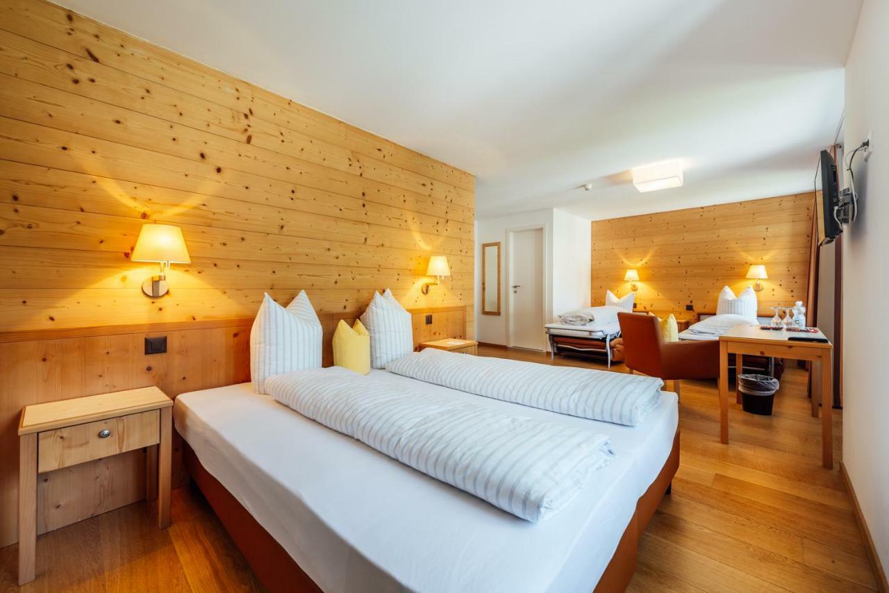 Hotel-Restaurant Bellevue Flims Extérieur photo