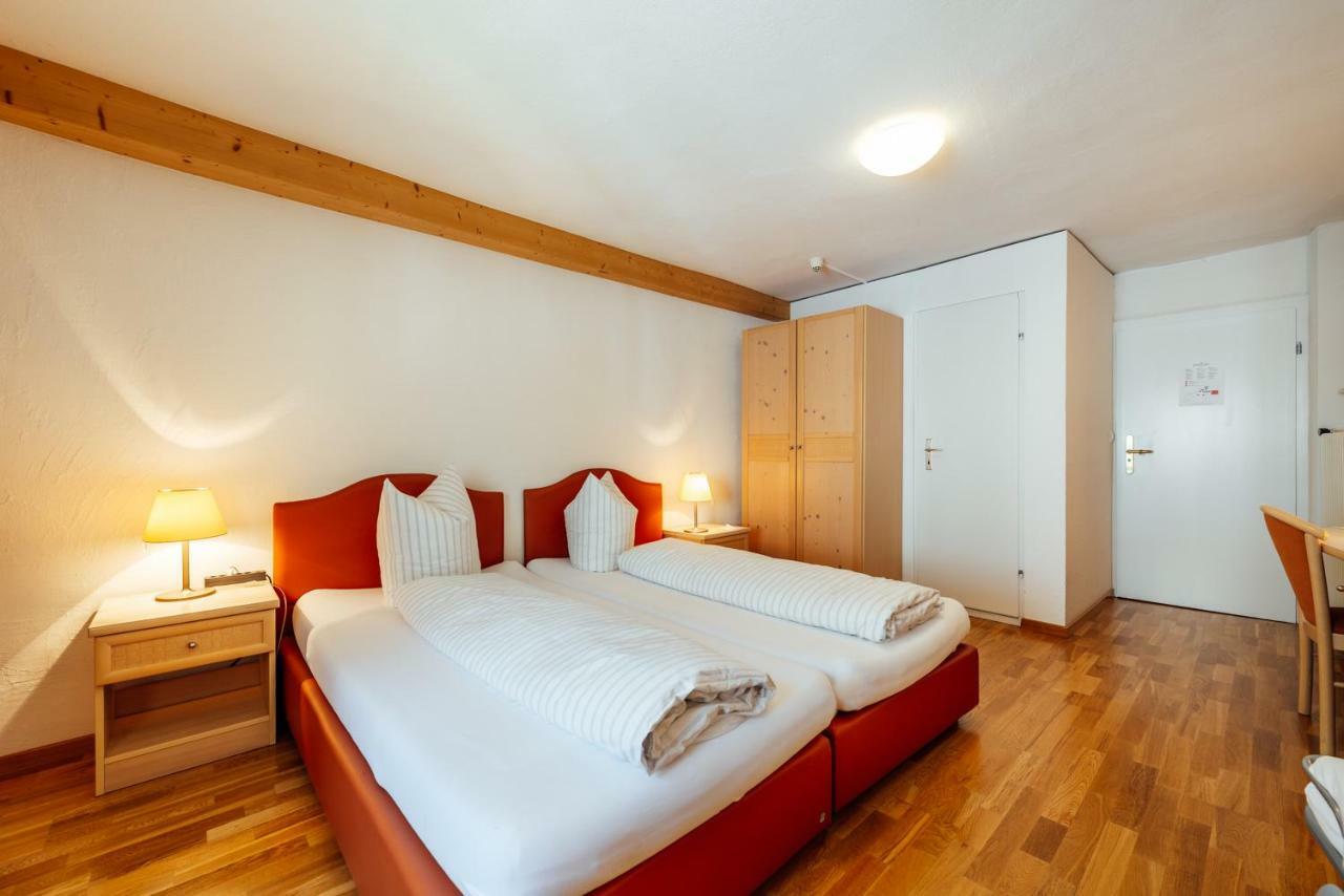 Hotel-Restaurant Bellevue Flims Extérieur photo