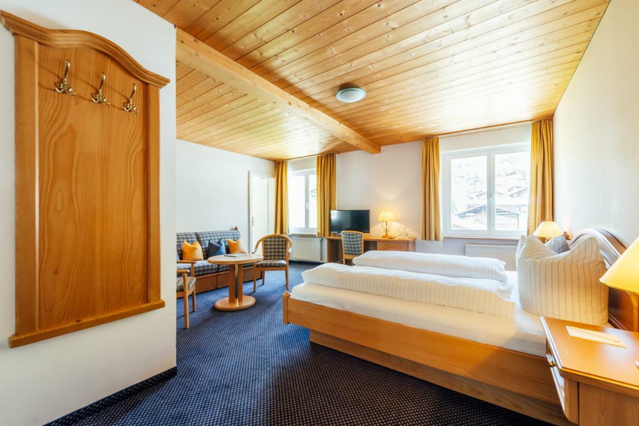 Hotel-Restaurant Bellevue Flims Extérieur photo